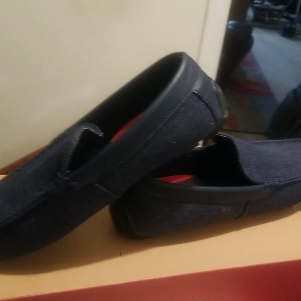 Shoes - Picture 8 of 8